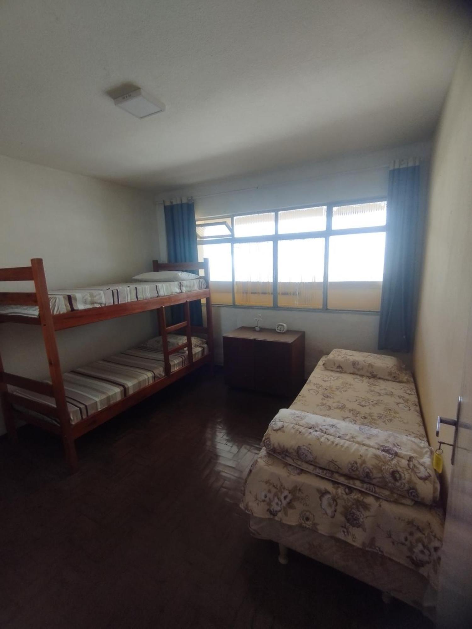 Flor De Lis Hostel Viçosa Extérieur photo